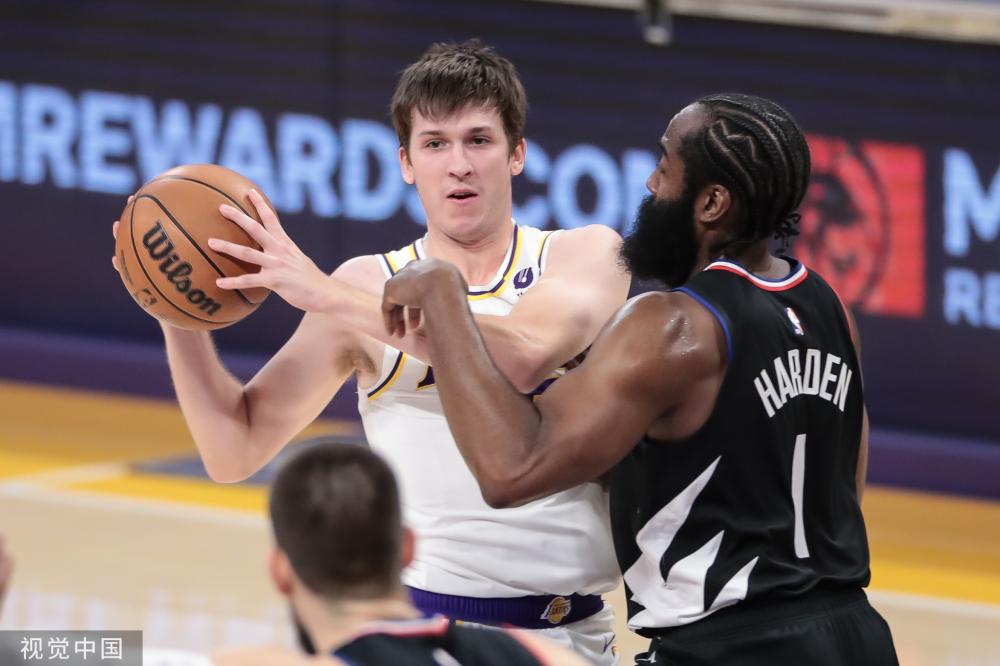 在他的带领 在他的带领