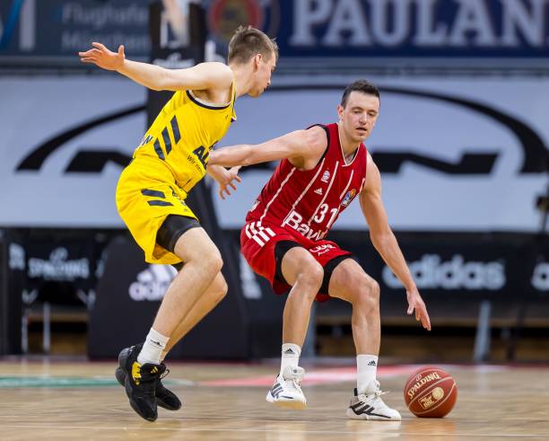 综合来看 综合来看